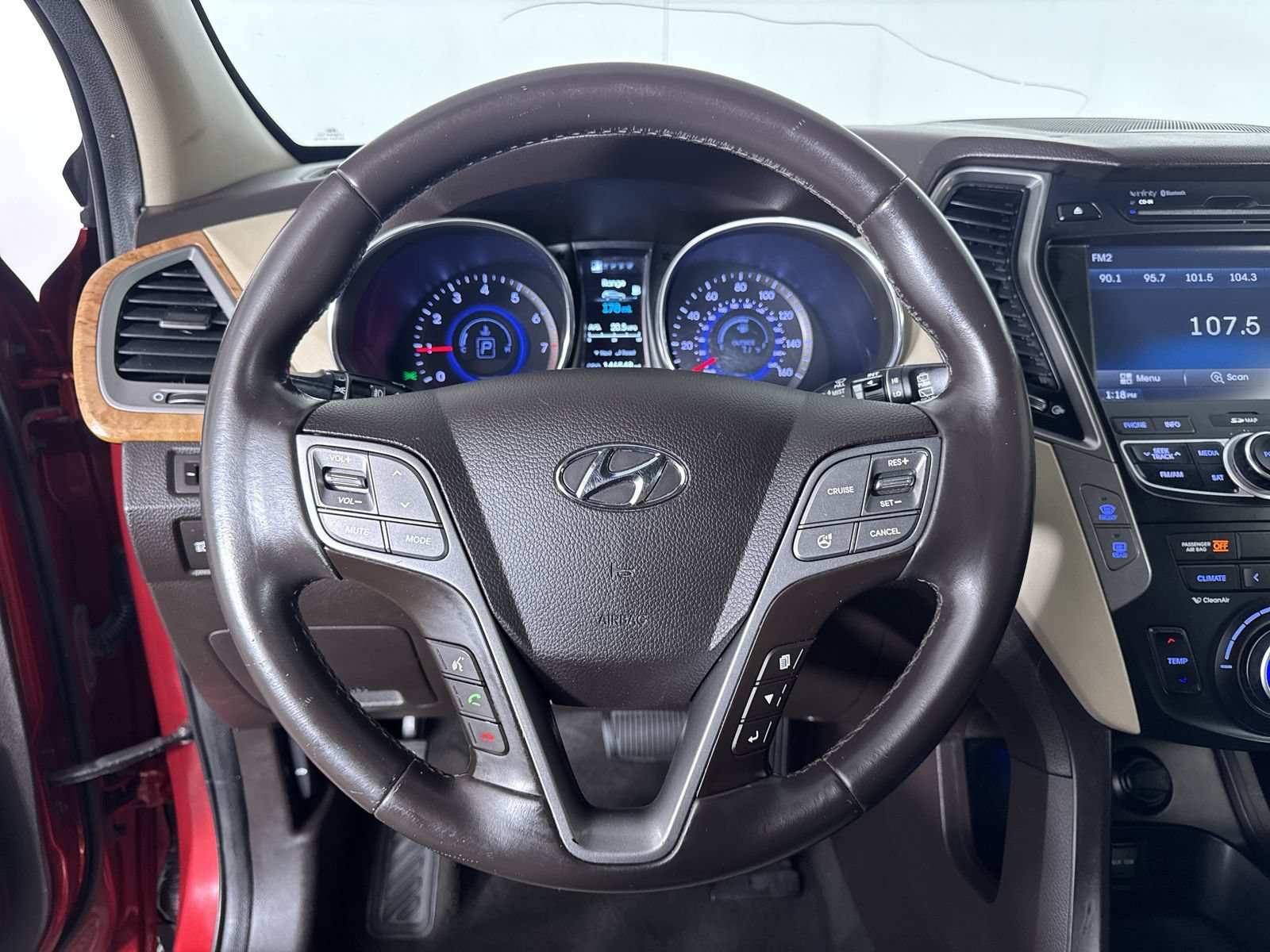 Used 2014 Serrano Red Hyundai  image 15