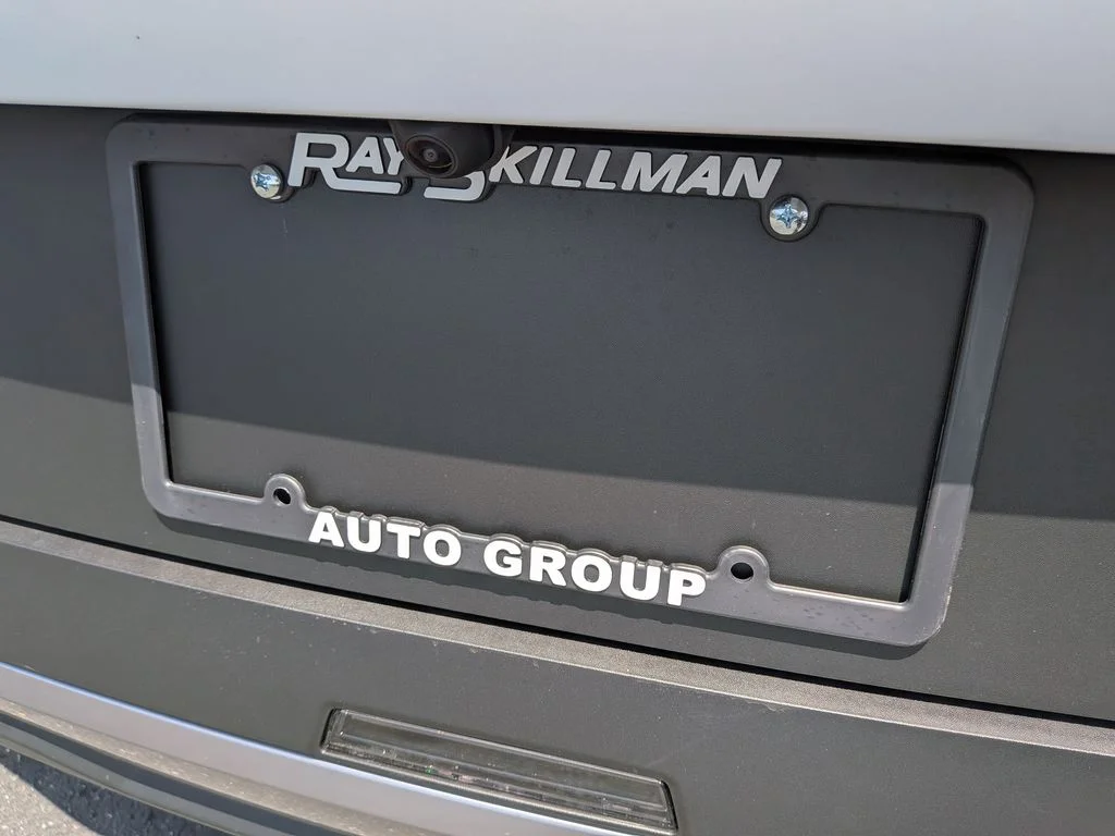 New 2026 White Pearl Kia EX image 50