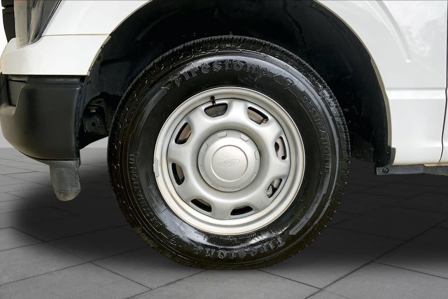 Used 2023 Oxford White Ford XL image 10