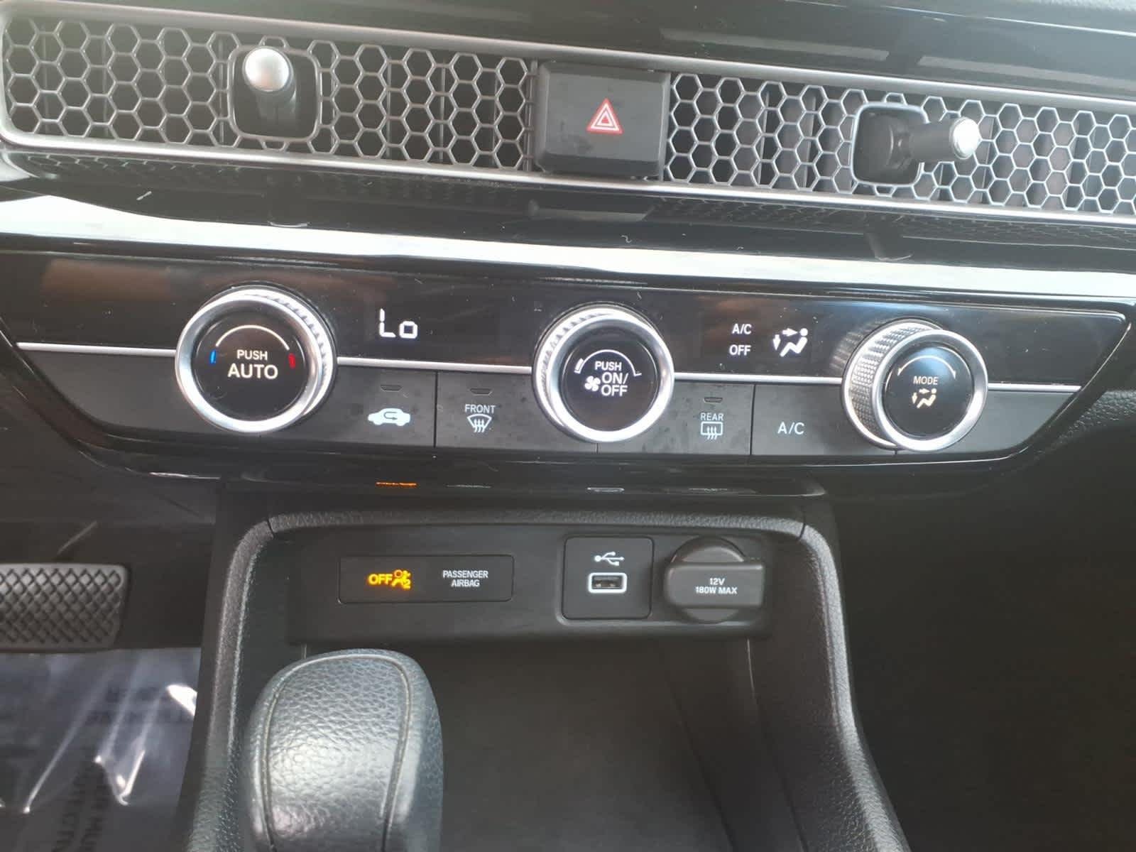 2024 Honda Civic Hatchback LX - Photo 18