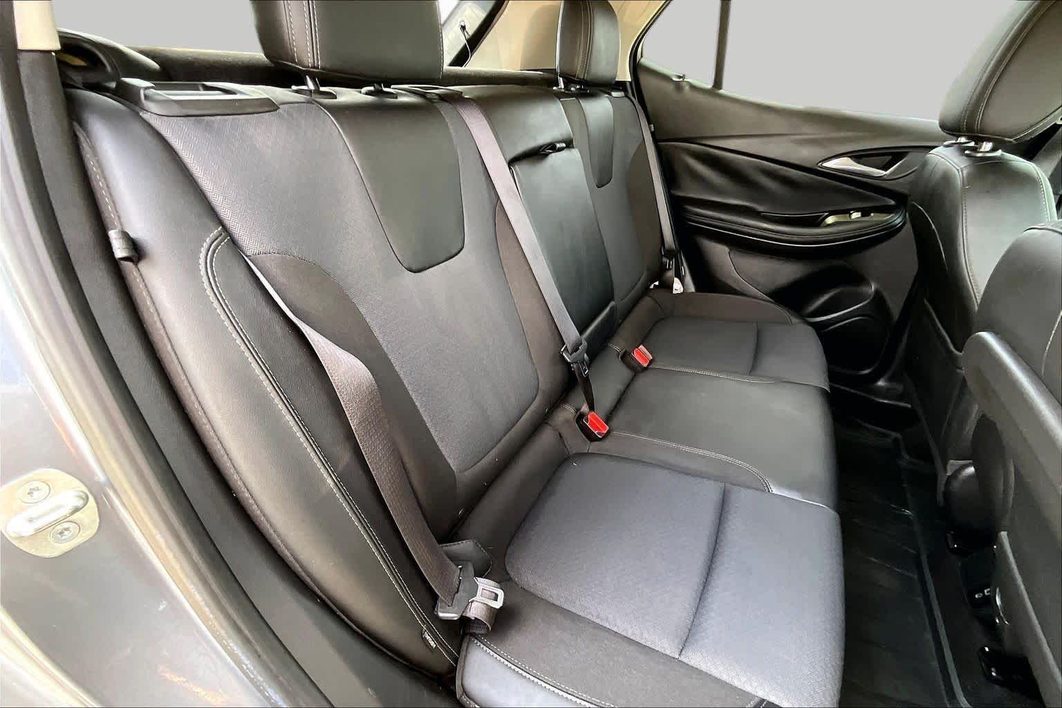 Used 2022 Satin Steel Metallic Buick Select image 21