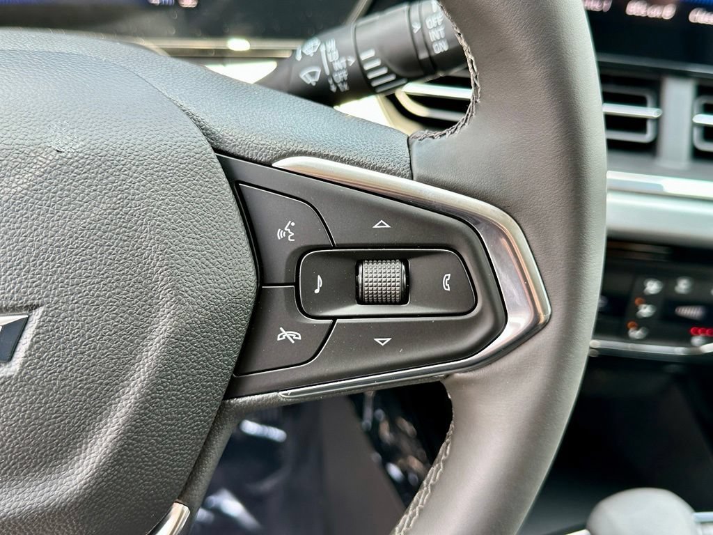 New 2026 Mosaic Black Metallic Chevrolet LT image 31
