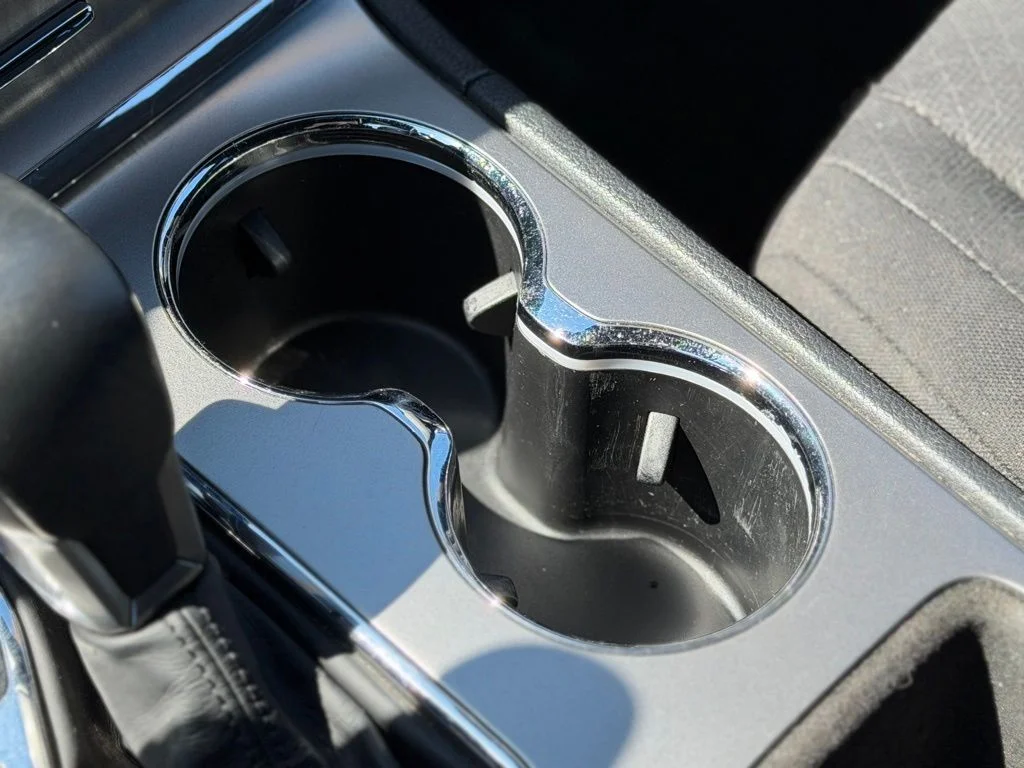Used 2018 Silver Jeep Laredo E image 13