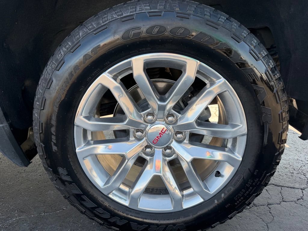 Used 2021 DARK SKY METALLIC GMC SLT image 20