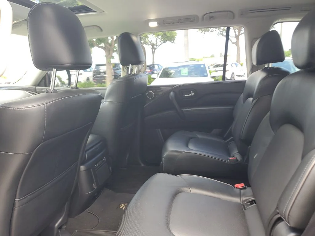 Used 2021 Blue INFINITI LUXE image 17