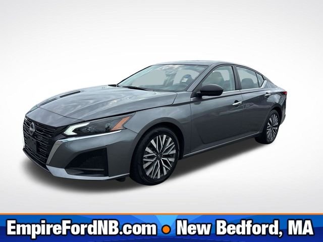 Used 2024 Gun Metallic Nissan 2.5 SV image 1