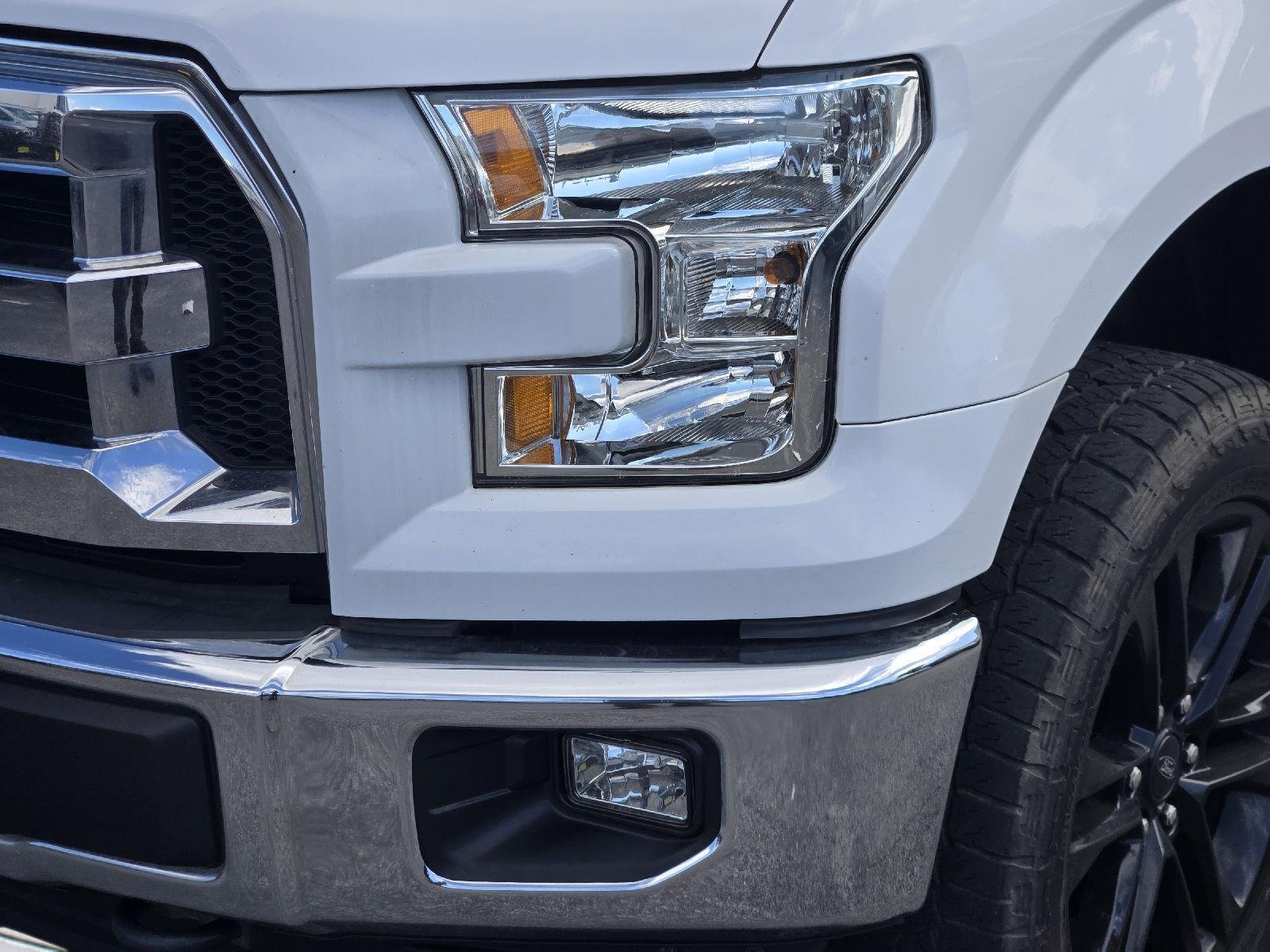 Used 2016 Oxford White FORD  image 10