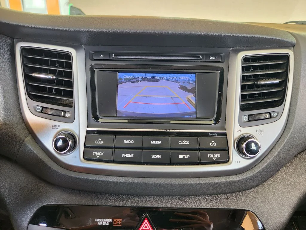Used 2016 Ash Black Hyundai SE image 20