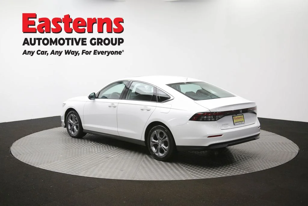 Used 2023 White Honda EX image 66