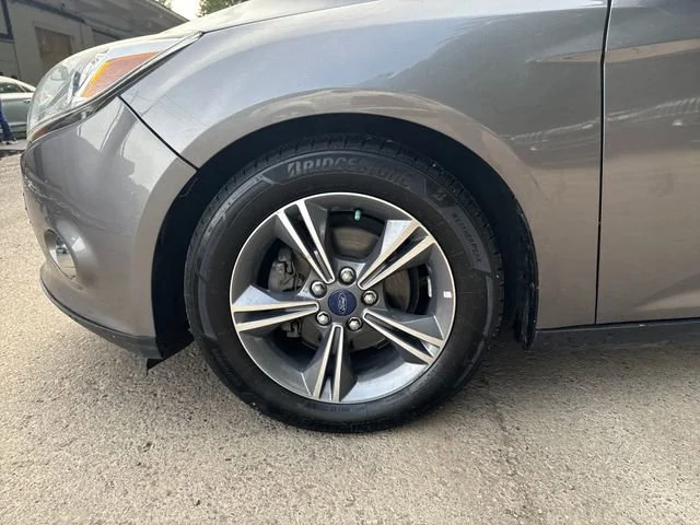 Used 2014 Sterling Gray Metallic Ford SE image 22