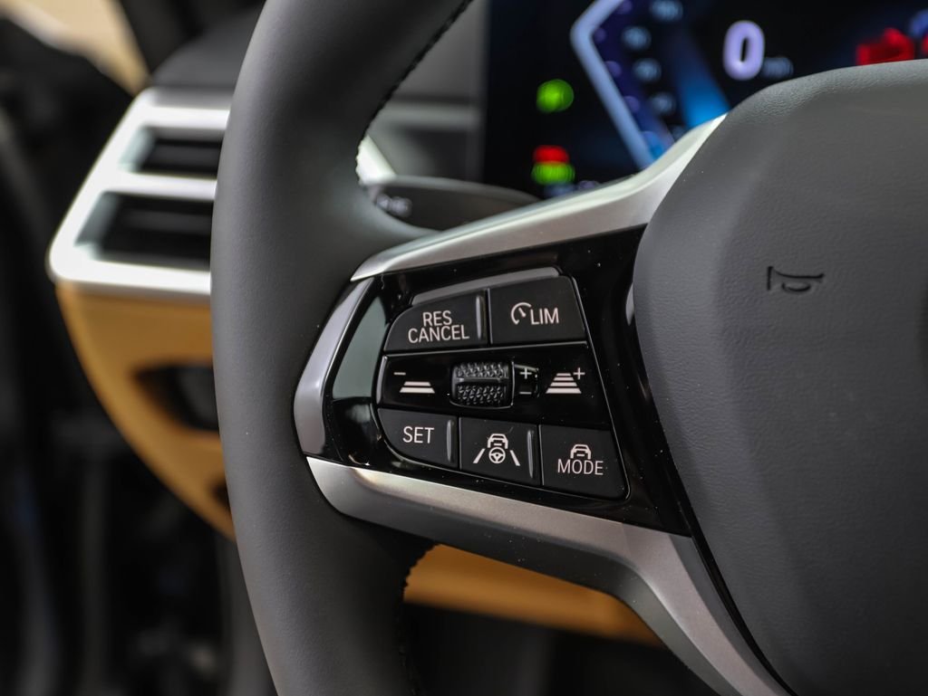 2025 BMW i4 40 - Photo 12