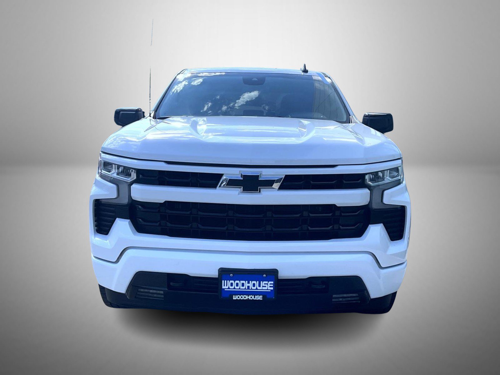 Used 2024 White Chevrolet RST image 2