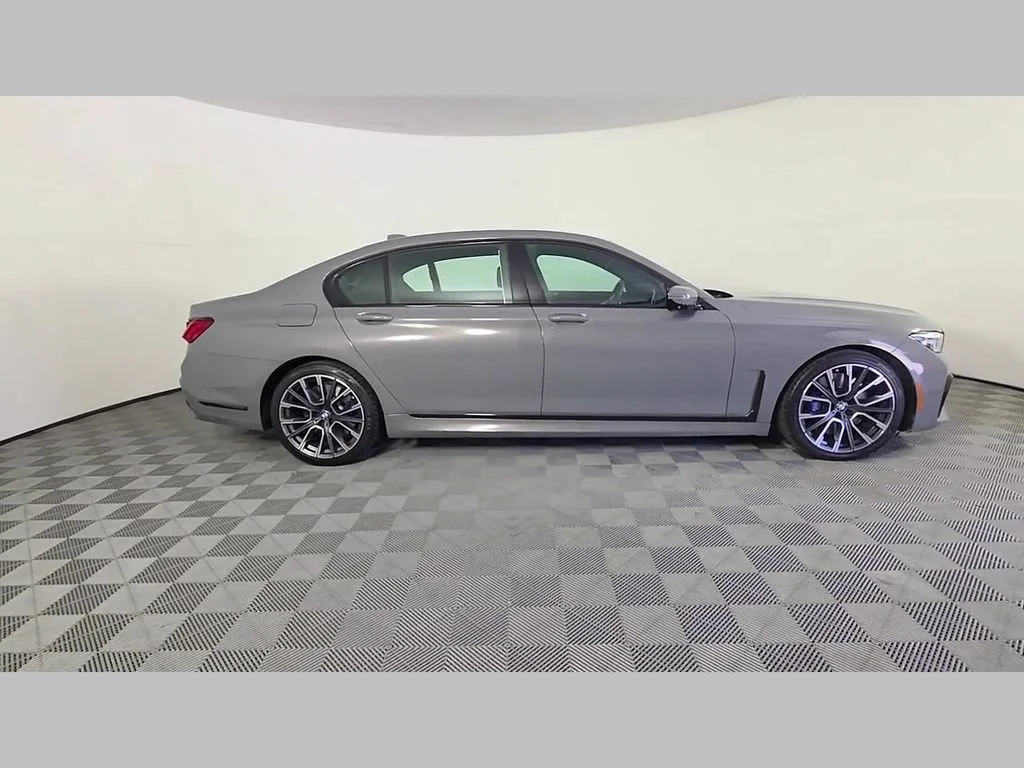Used 2022 Bernina Grey Amber Effect Metallic BMW 740i image 36
