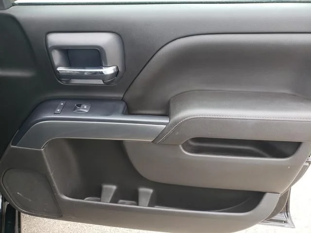 Used 2018 Black Chevrolet LT image 19