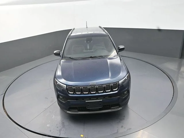 New 2026 Fathom Blue Pearl-Coat Exterior Paint Jeep Latitude image 12