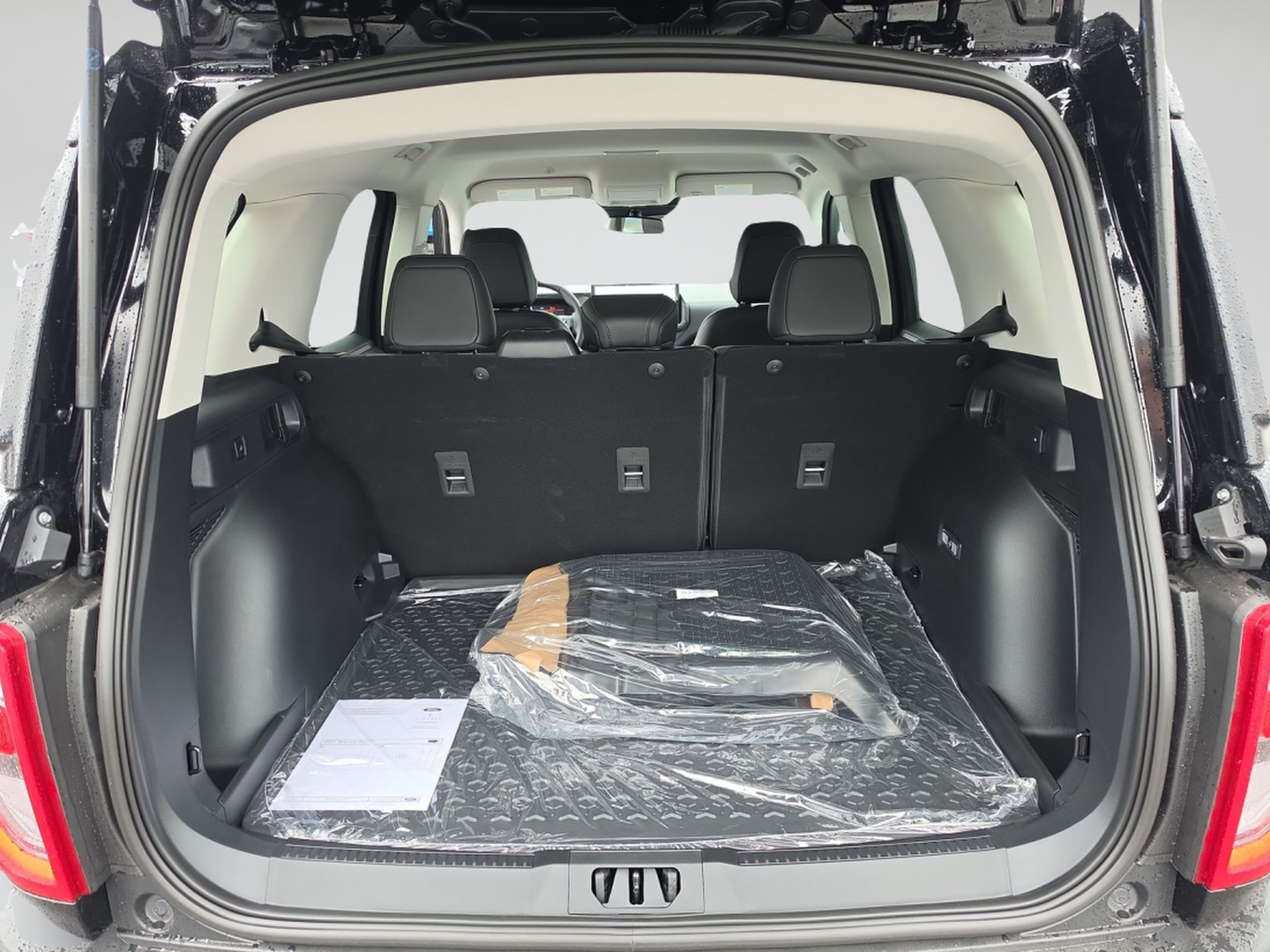 New 2026 Shadow Black Ford Big Bend® image 16