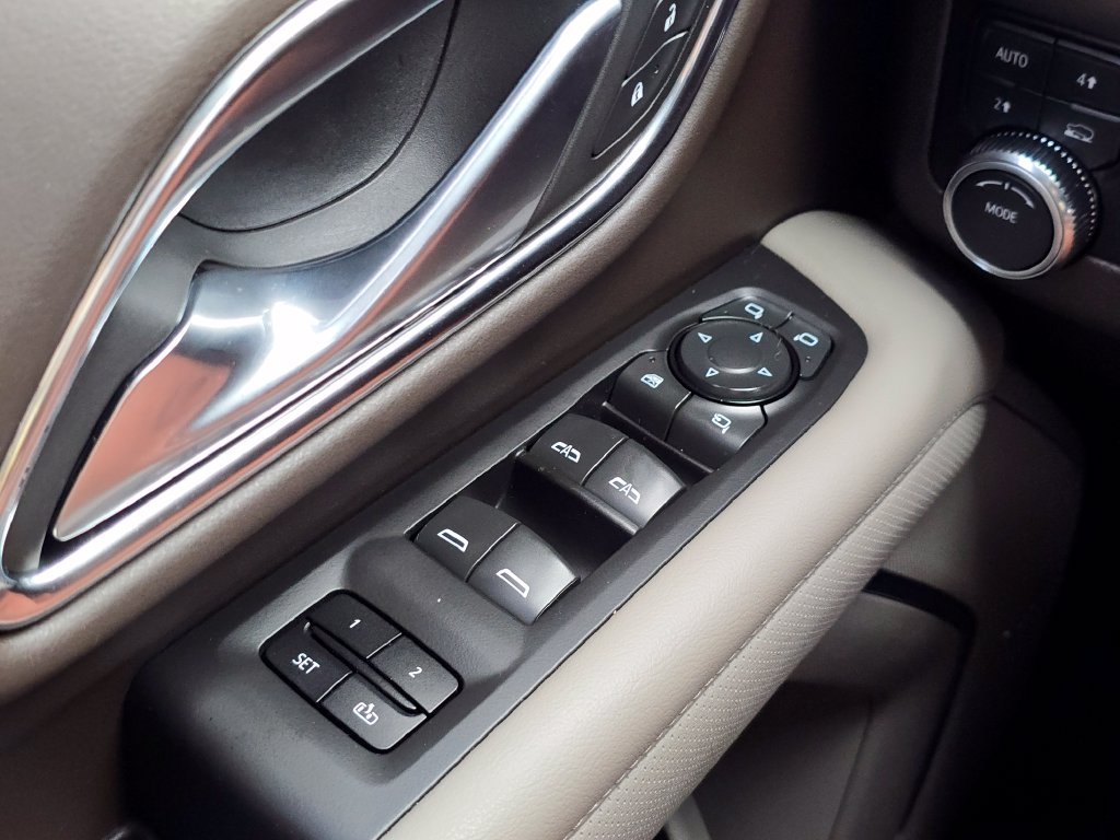 2022 GMC Yukon SLT - Photo 27