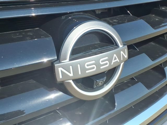 Used 2023 Black Nissan Platinum 2WD image 27
