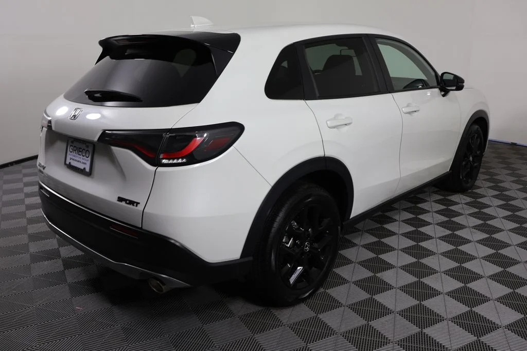 Used 2025 Platinum White Pearl Honda Sport image 8