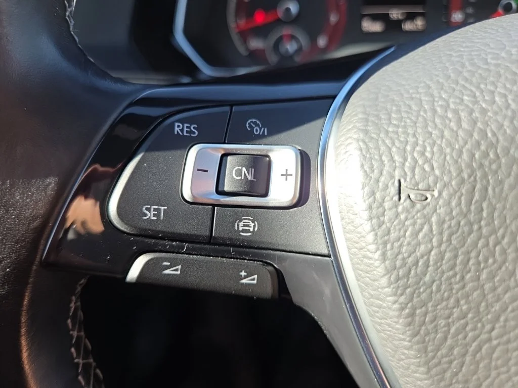Used 2019 Orange Volkswagen R-Line image 33