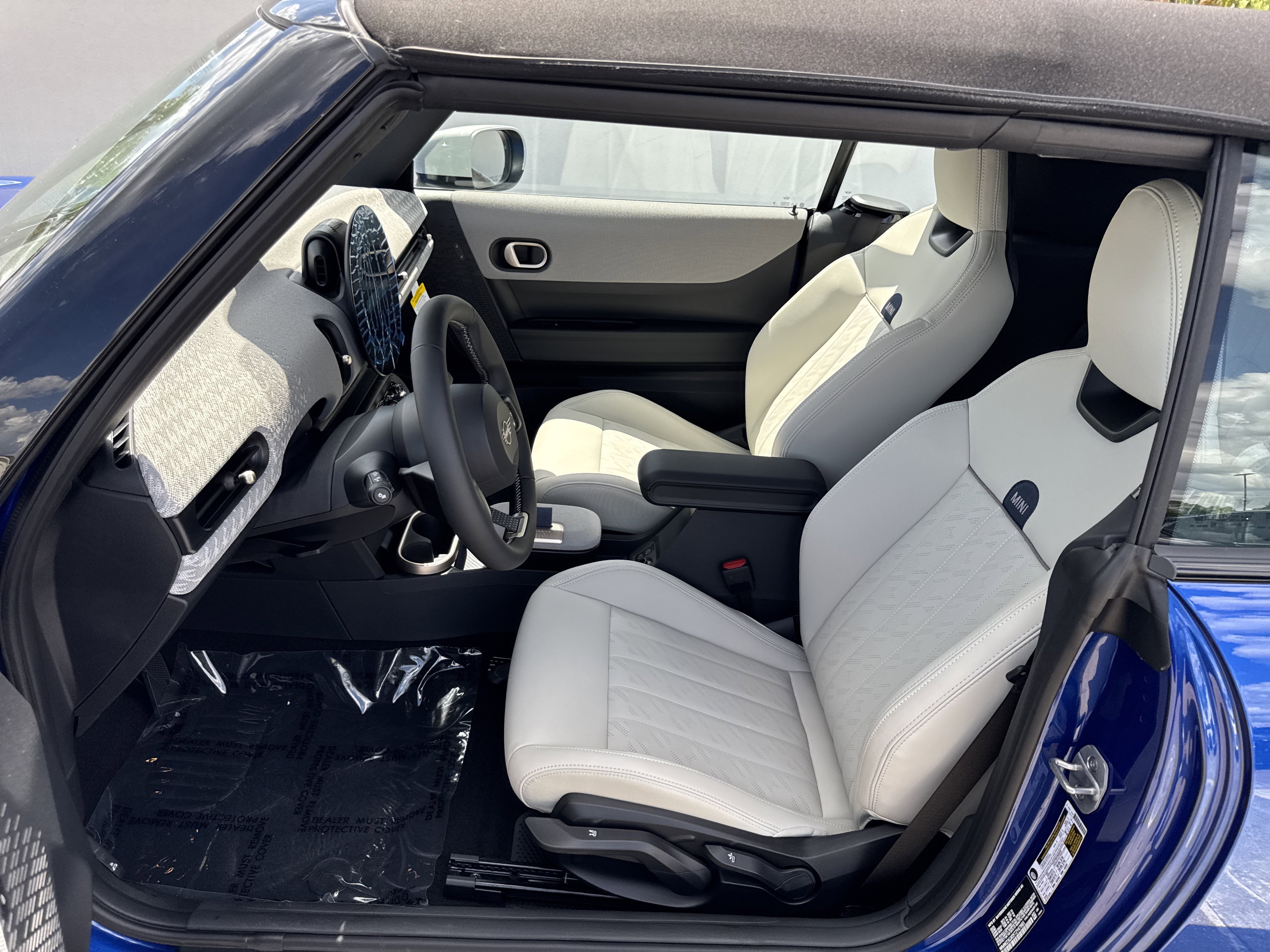 2026 MINI Convertible S - Photo 13