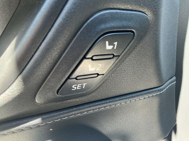 Used 2021  Toyota XLE image 28