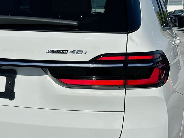 Used 2026 White BMW xDrive40i image 32