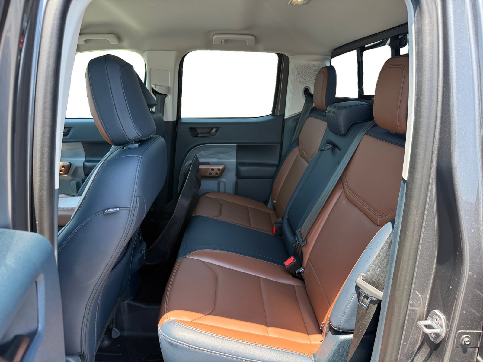 Used 2023 Carbonized Gray Metallic Ford Lariat image 16