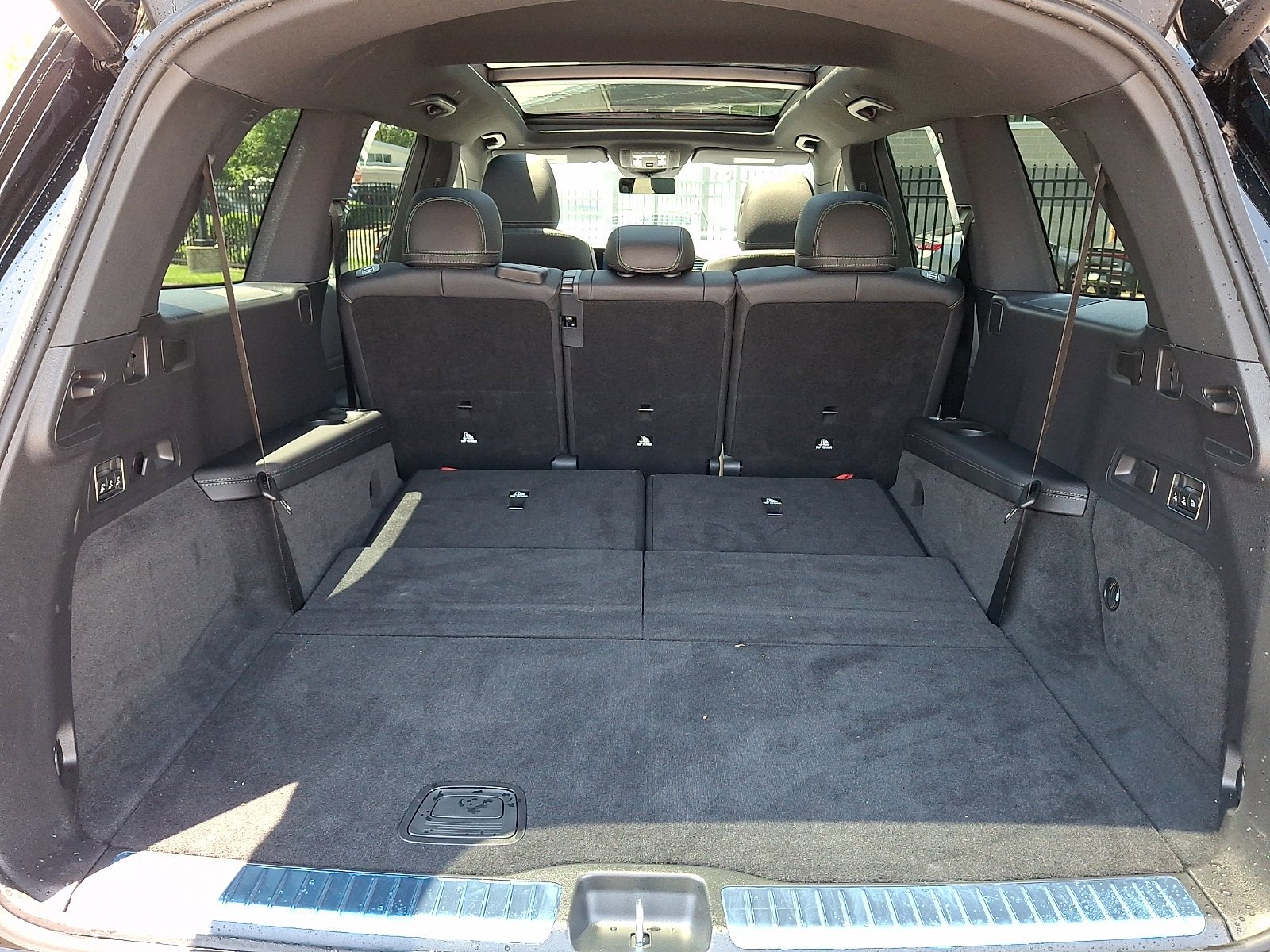 Used 2026 Black   040 Mercedes-Benz GLS 450 image 30