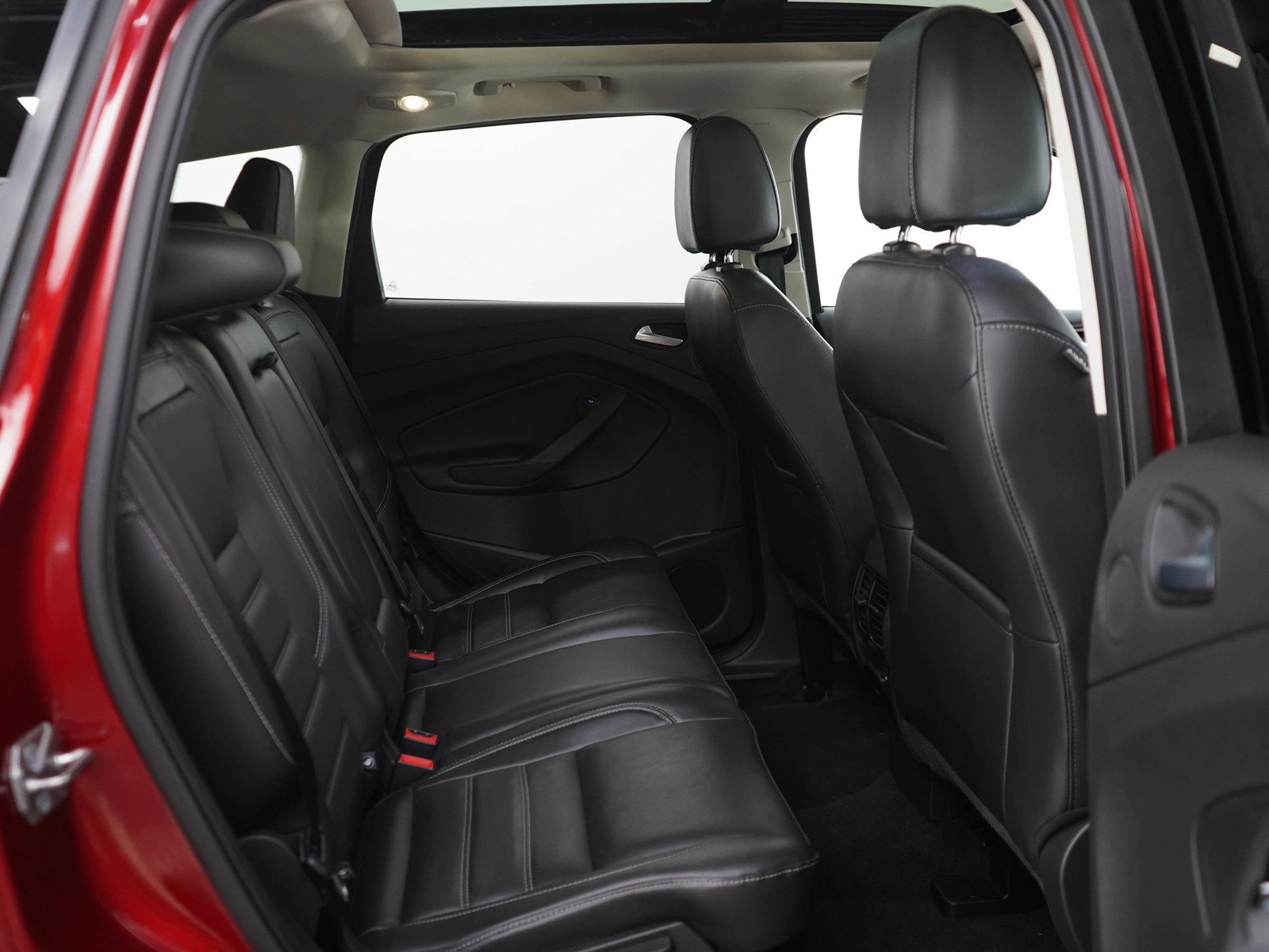 Used 2017 Ruby Red Metallic Ford SE image 12