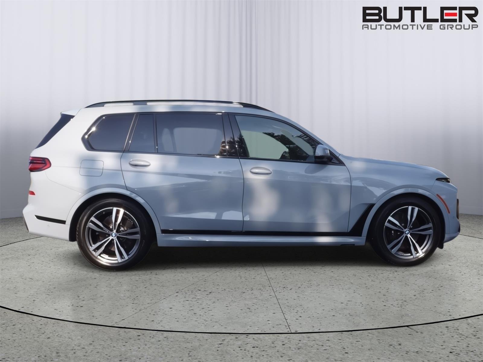 Used 2026 GRAY BMW xDrive40i image 8