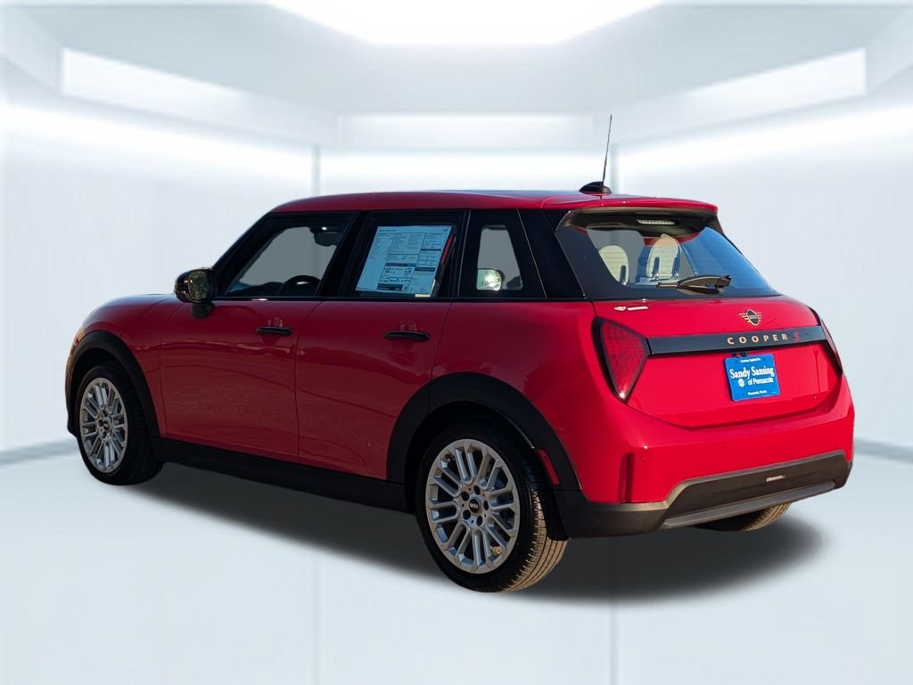 New 2026 MINI 4 Door Signature Plus Sportshatch in Pensacola