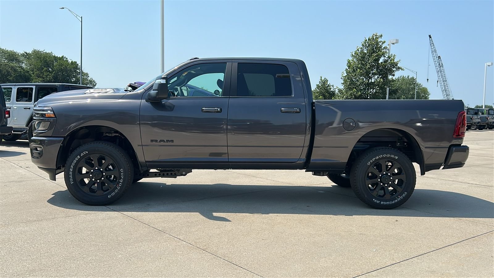New 2026 Granite Crystal Metallic Clear-Coat Exterior Paint RAM Laramie image 7