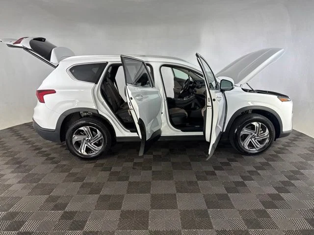 Used 2023 White Hyundai SEL image 17