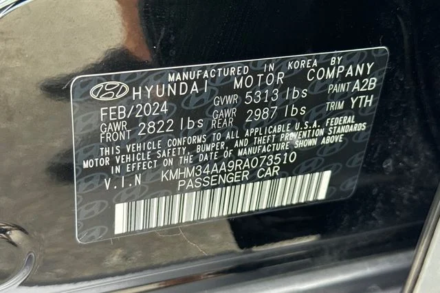Used 2024 Black Hyundai SEL image 34