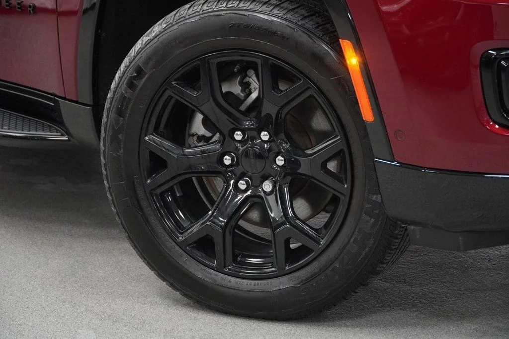 Certified Used 2024 Red Jeep Series II Carbide image 4