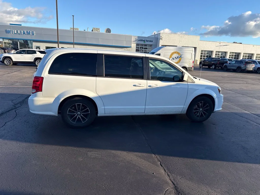 Used 2018 White Dodge SE Plus image 10