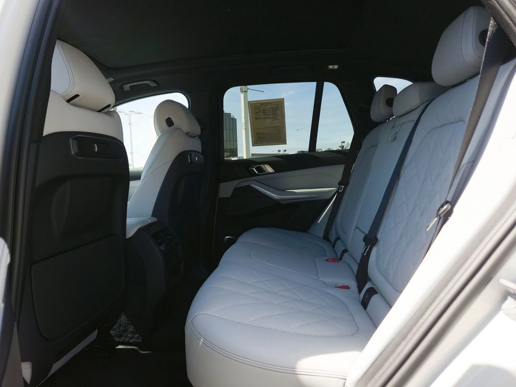 Used 2024 Alpine White BMW xDrive50e image 9
