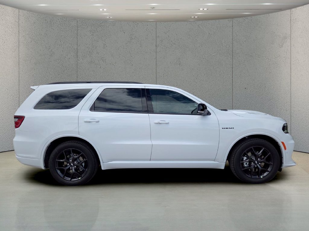 New 2026 White Knuckle Clear-Coat Exterior Paint Dodge GT Plus HEMI V8 image 3