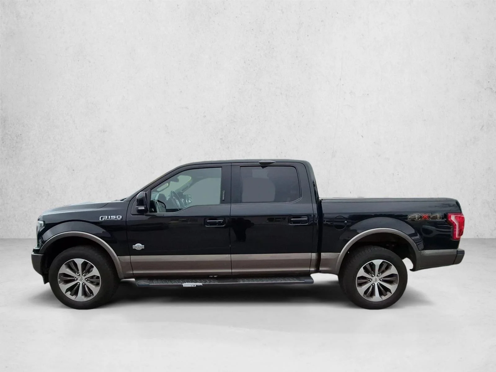 Used 2018 Black Velvet Ford King Ranch image 8