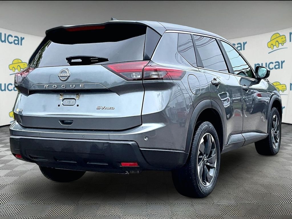 Used 2024 Gray Nissan SV image 6
