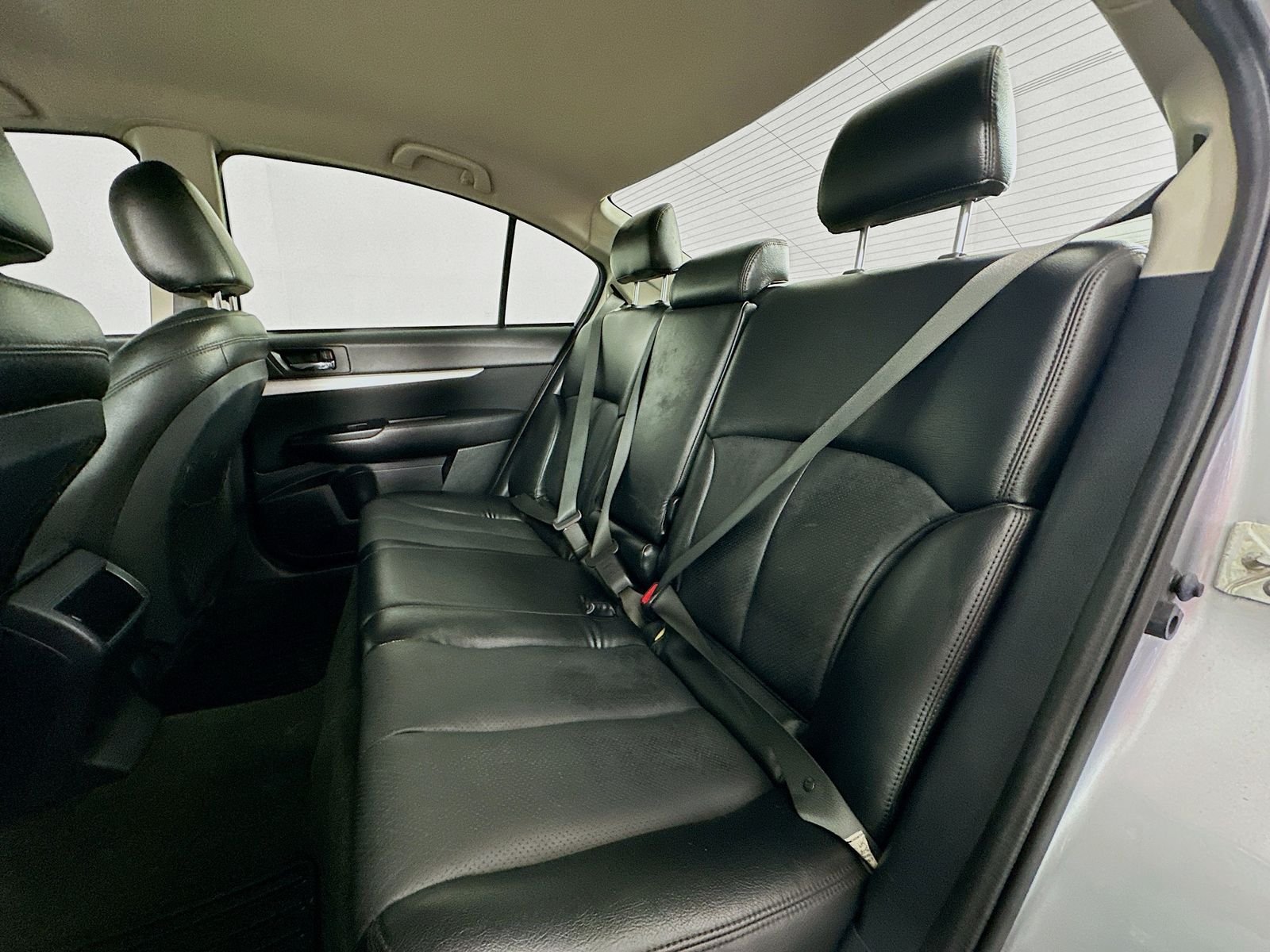 Used 2012 Ice Silver Metallic Subaru 2.5i image 21