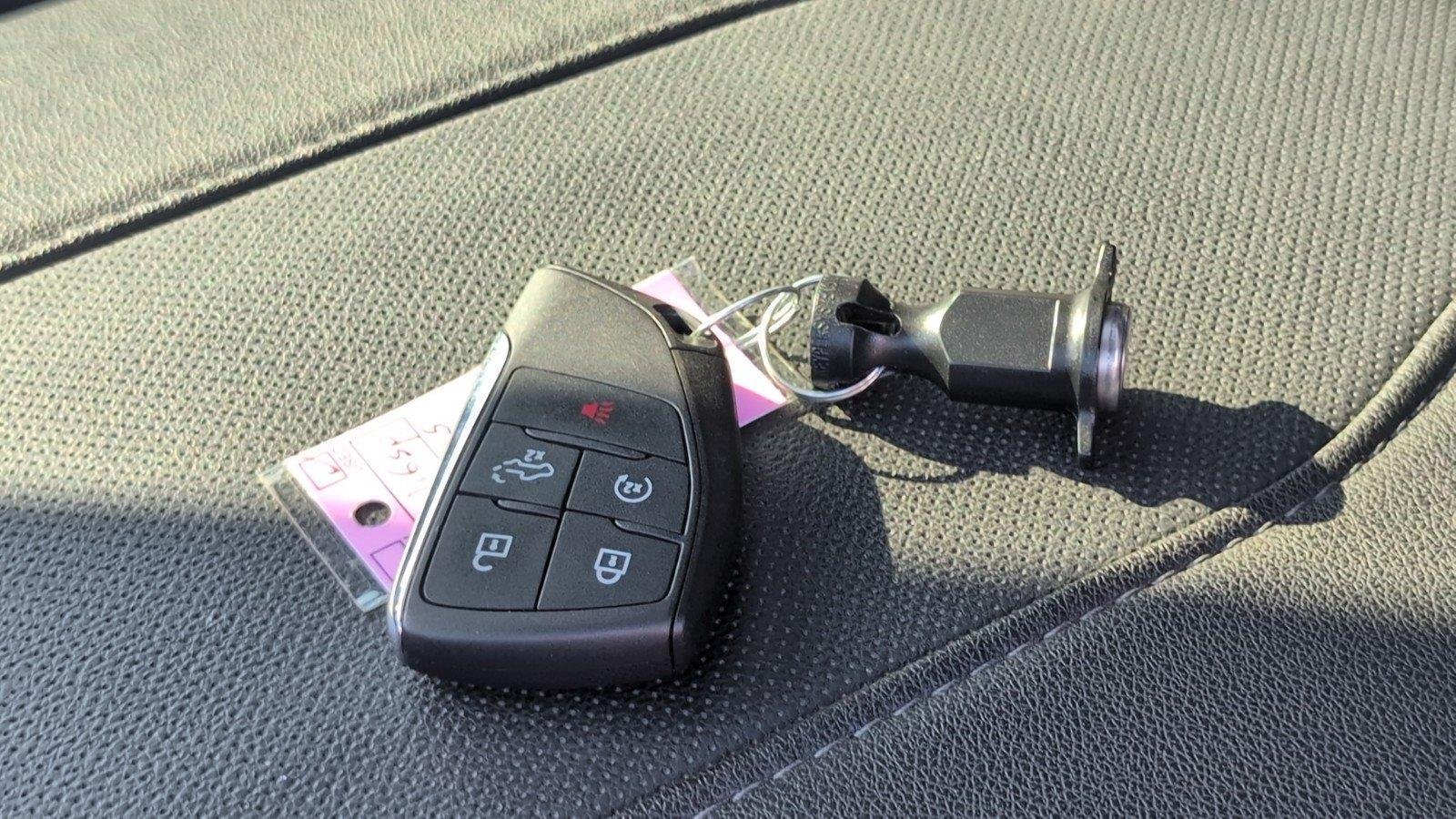 Used 2025 Cypress Gray Chevrolet LTZ image 16