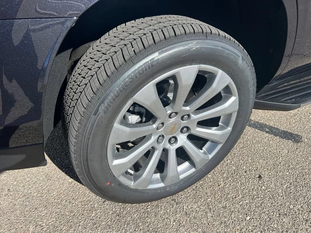 New 2026 Dark Ash Metallic Chevrolet Premier image 39