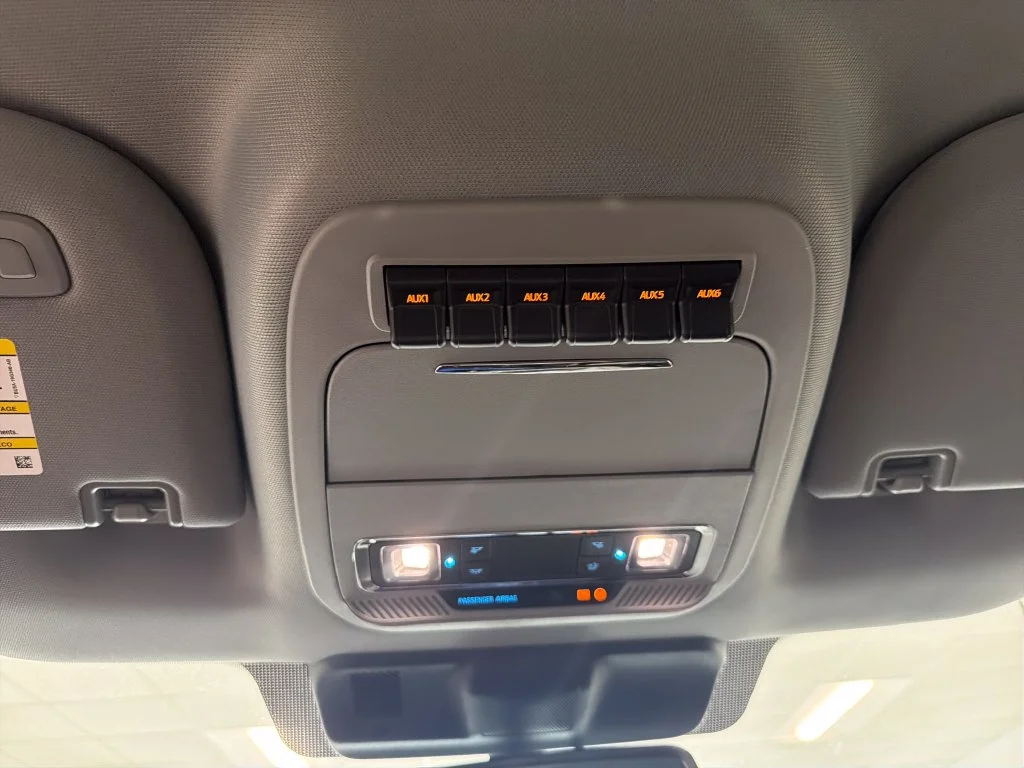 New 2027 Glacier Gray Metallic Tri-Coat Ford F-250® Lariat® image 19