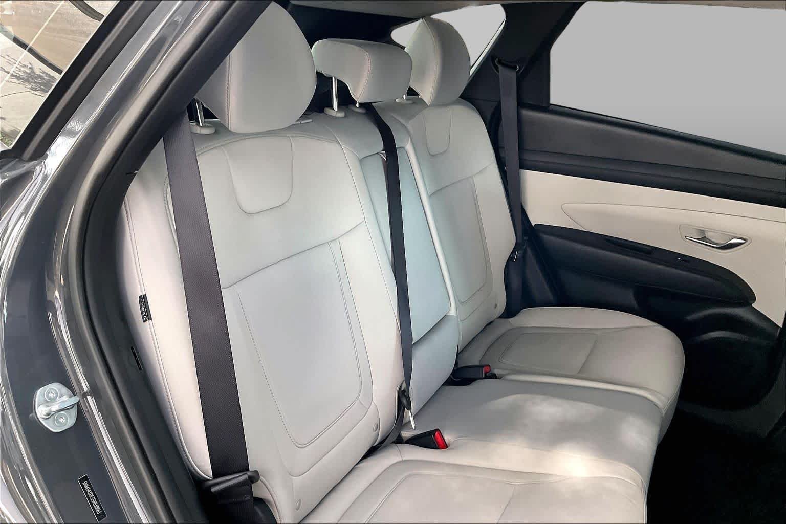 Used 2025 Ecotronic Gray Hyundai SE image 20