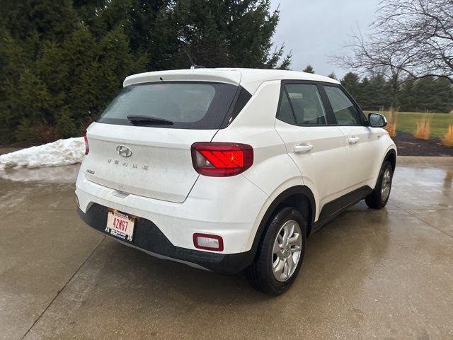 New 2026 Lunar White Hyundai SE image 38