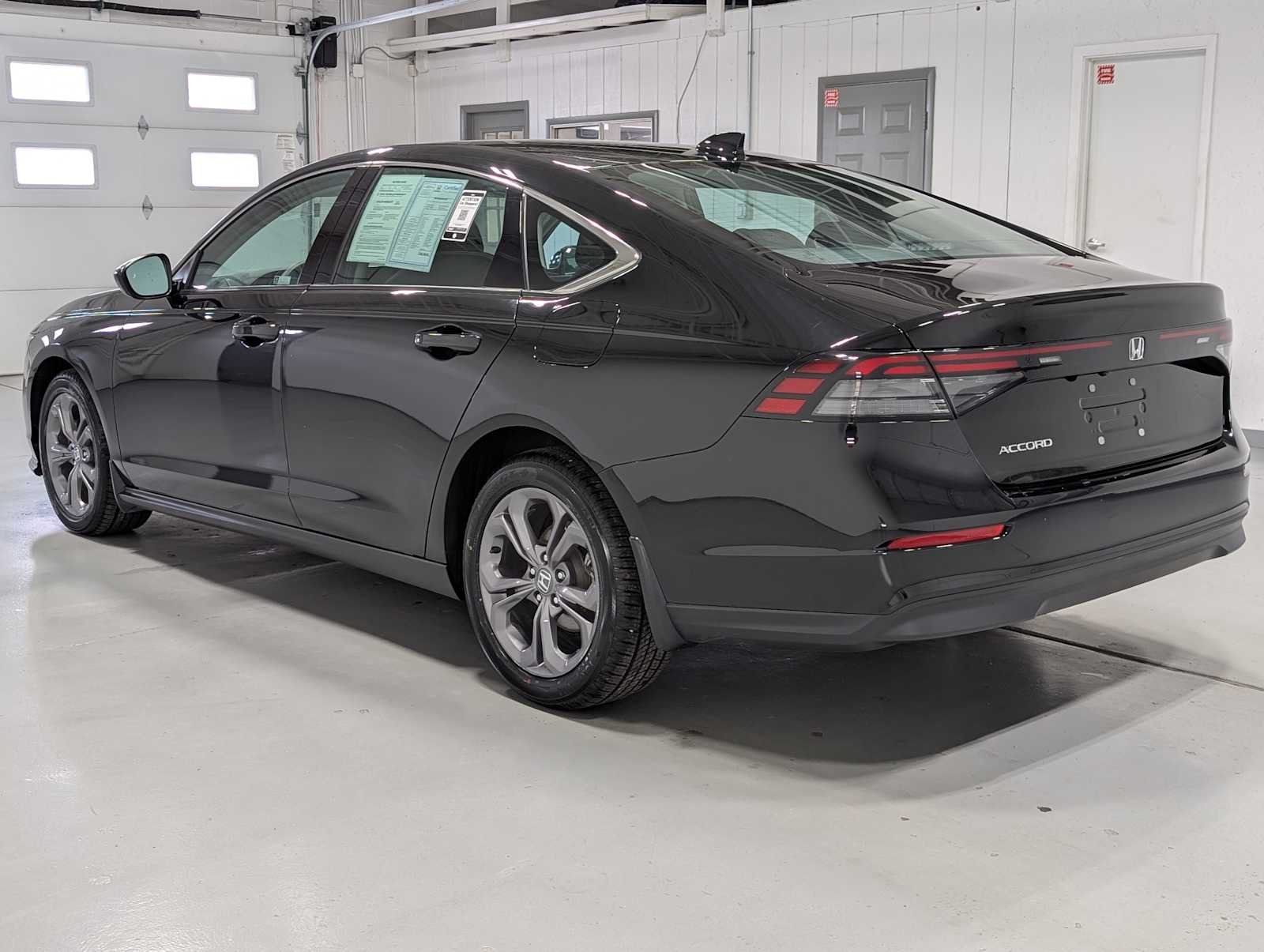 2023 Honda Accord EX - Photo 10