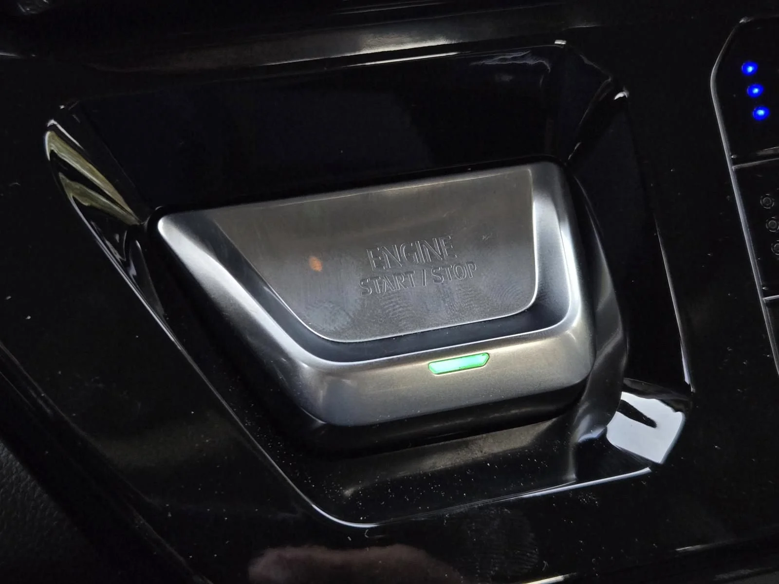 New 2026 Glacier White Tricoat GMC Denali image 18
