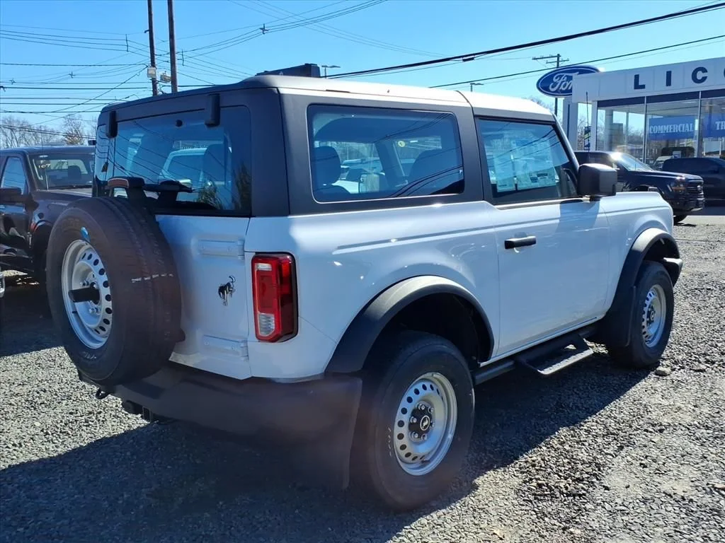 New 2025 Oxford White Ford Base image 6